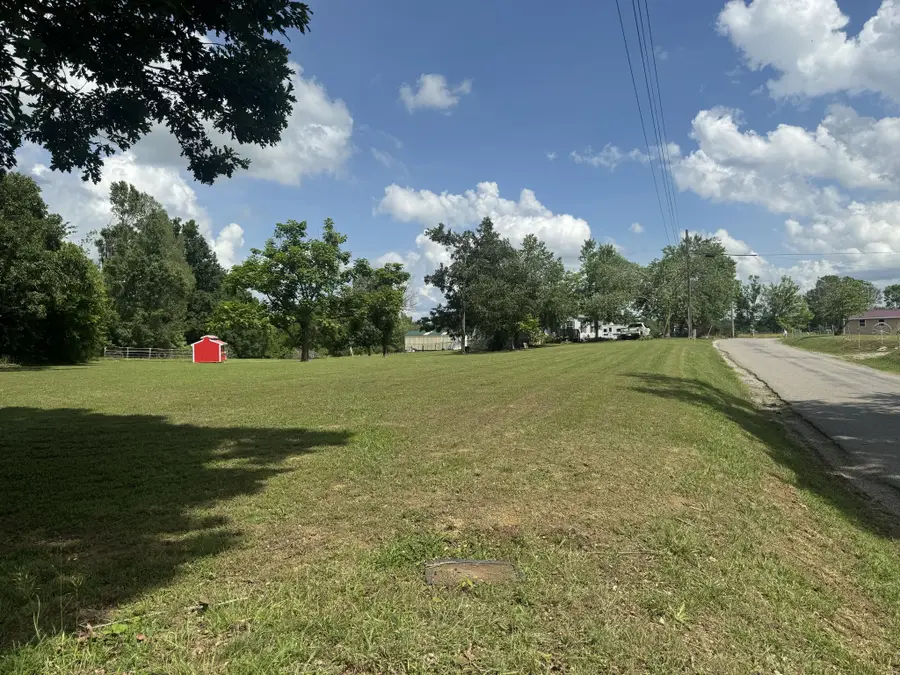 9663 Old Hillsboro Rd, Bon Aqua, TN 37025 - #2