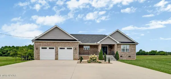 322 Randolph Rd, Crossville, TN 38571