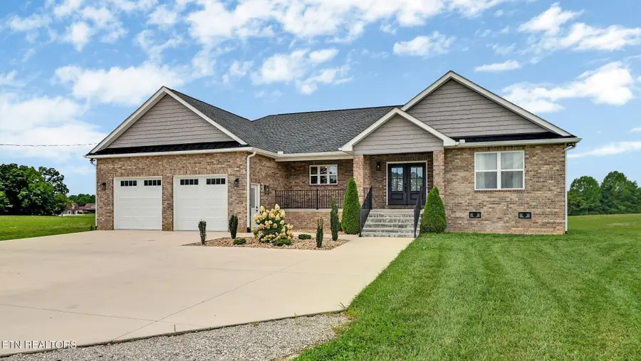 322 Randolph Rd, Crossville, TN 38571 - #2