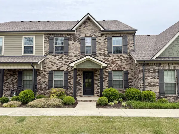 5628 Maples Retreat Drive, Murfreesboro, TN 37127