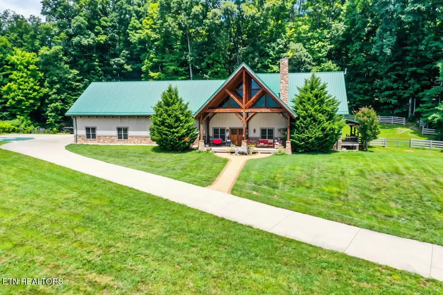 2624 Clinch Valley Rd, Thorn Hill, TN 37881 - #2