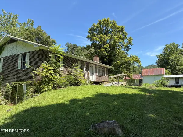 186 Drinnon Lane, Sneedville, TN 37869