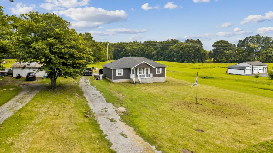 890 Akersville Rd, Lafayette, TN 37083 - #3
