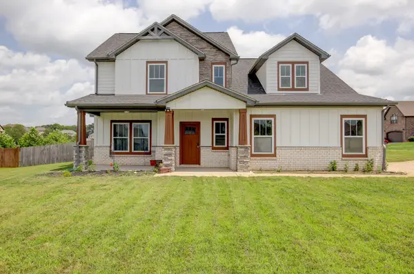 313 Piedmont Pl, Clarksville, TN 37043