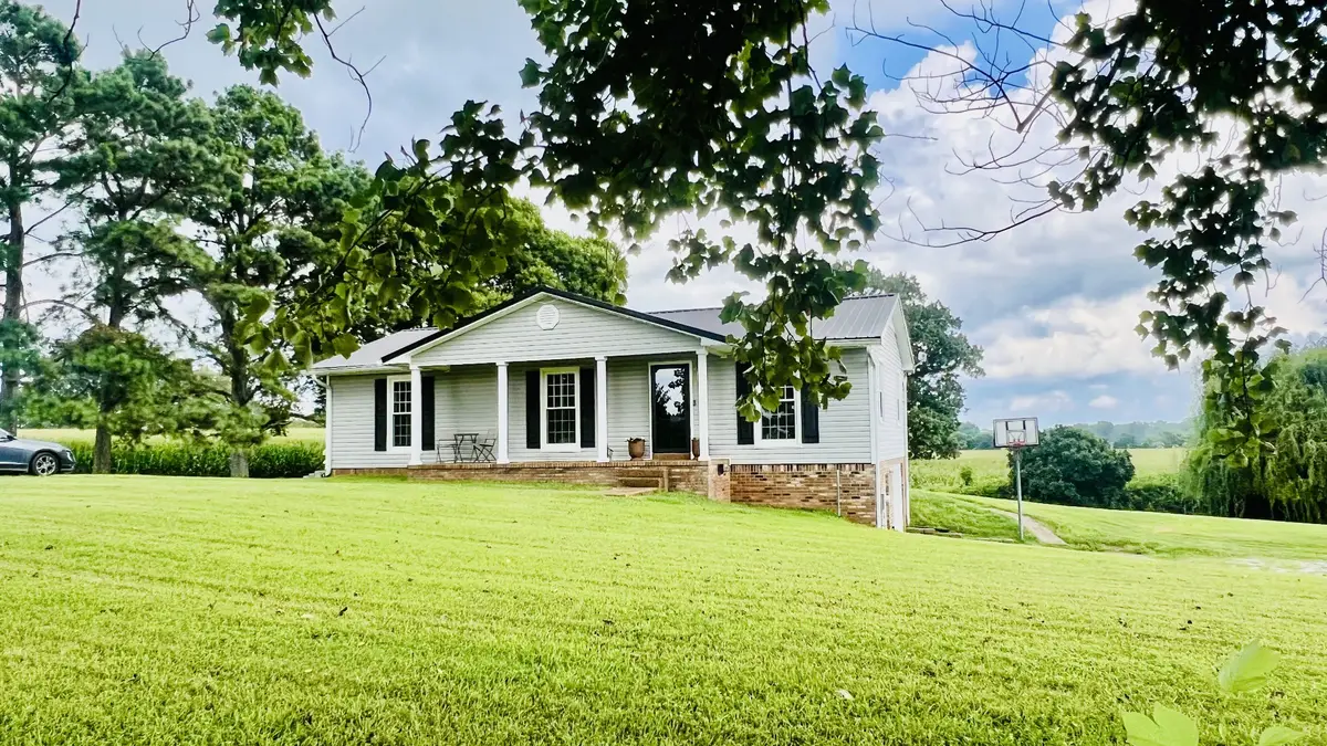 80 Gang Rd, Lawrenceburg, TN 38464 - #1
