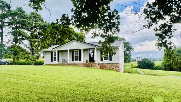 80 Gang Rd, Lawrenceburg, TN 38464