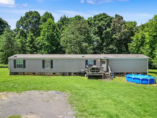 330 Oak Leaf Cir, Maryville, TN 37804