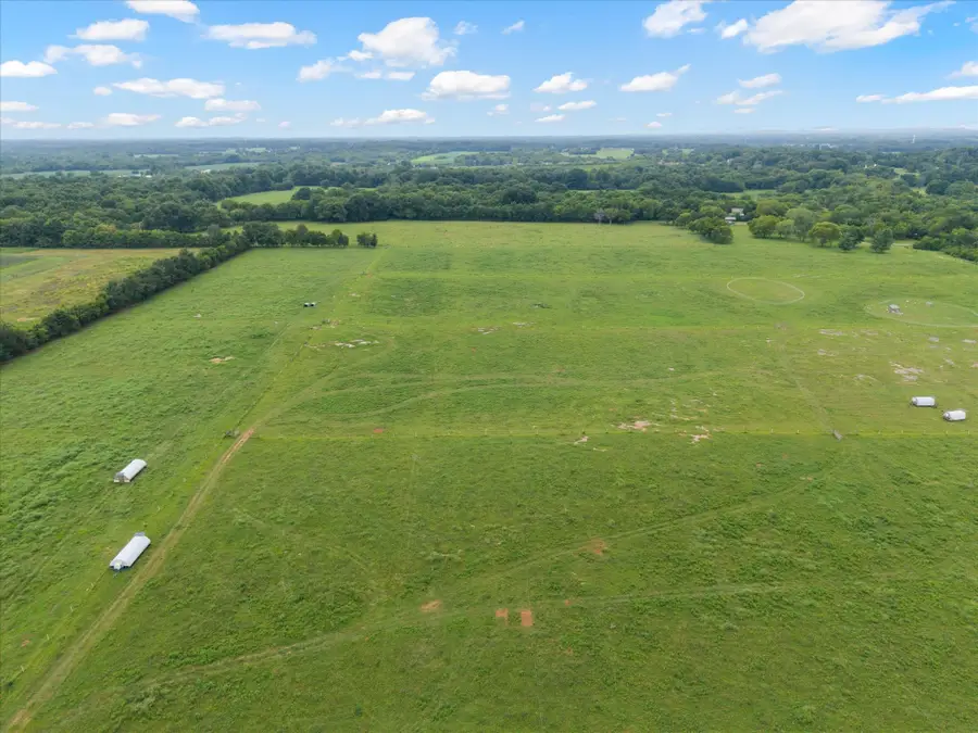 221 Eady Rd, Shelbyville, TN 37160 - #3