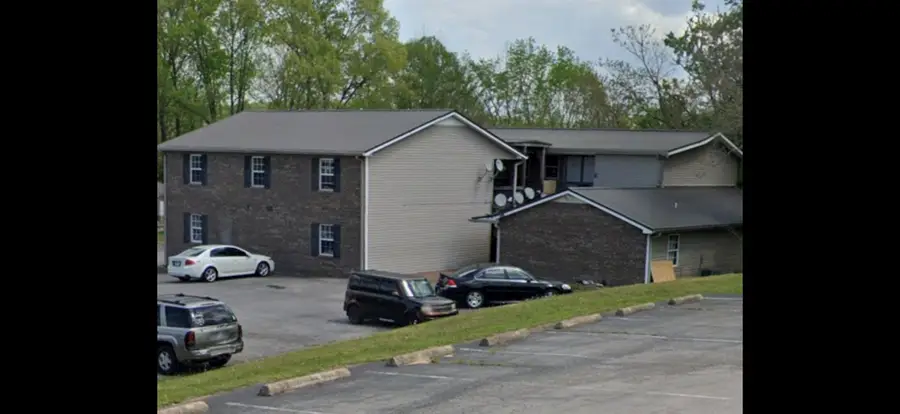104 Polk St, Linden, TN 37096 - #3