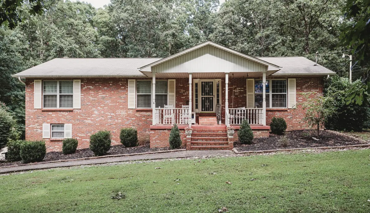 651 Oak Shadow Dr, New Johnsonville, TN 37134 - #1