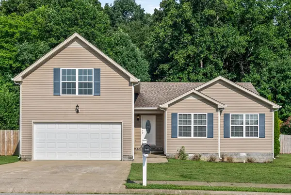1176 Freedom Dr, Clarksville, TN 37042