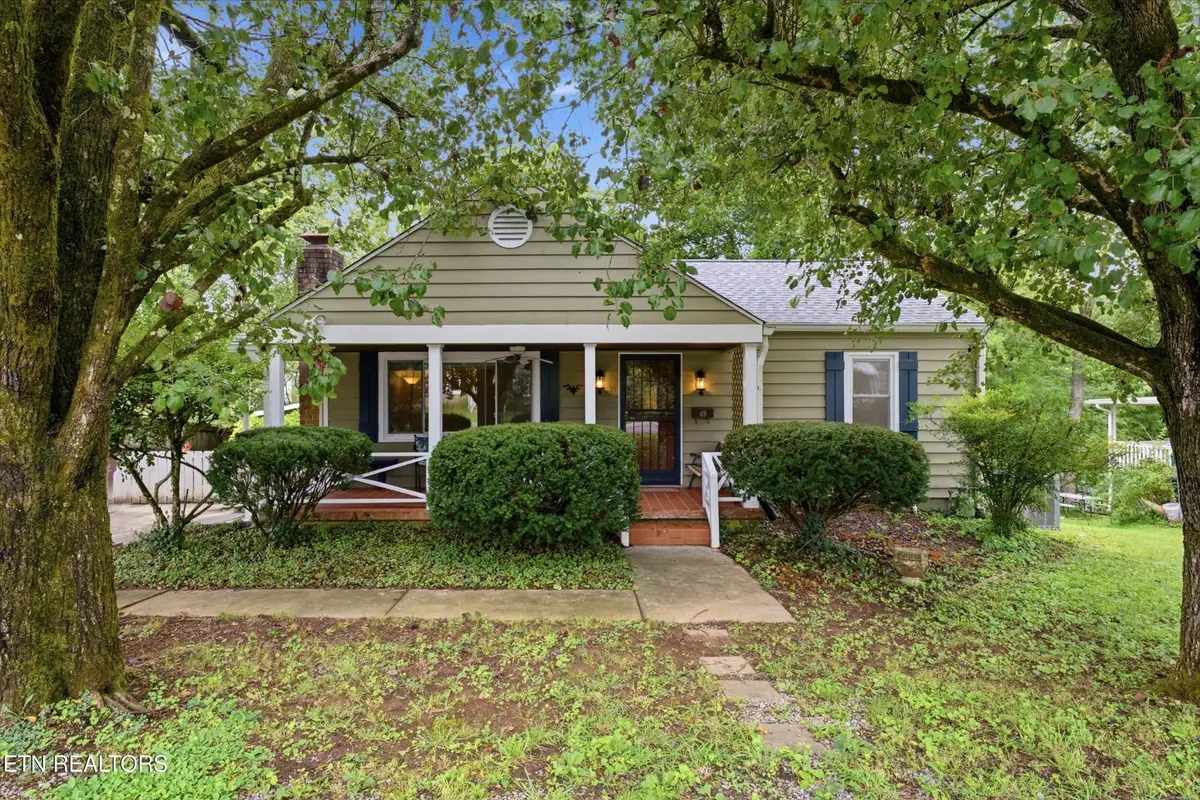 121 Salem Rd, Oak Ridge, TN 37830 - #1