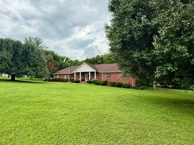 30 Oak Valley Dr, Spring Hill, TN 37174 - #2
