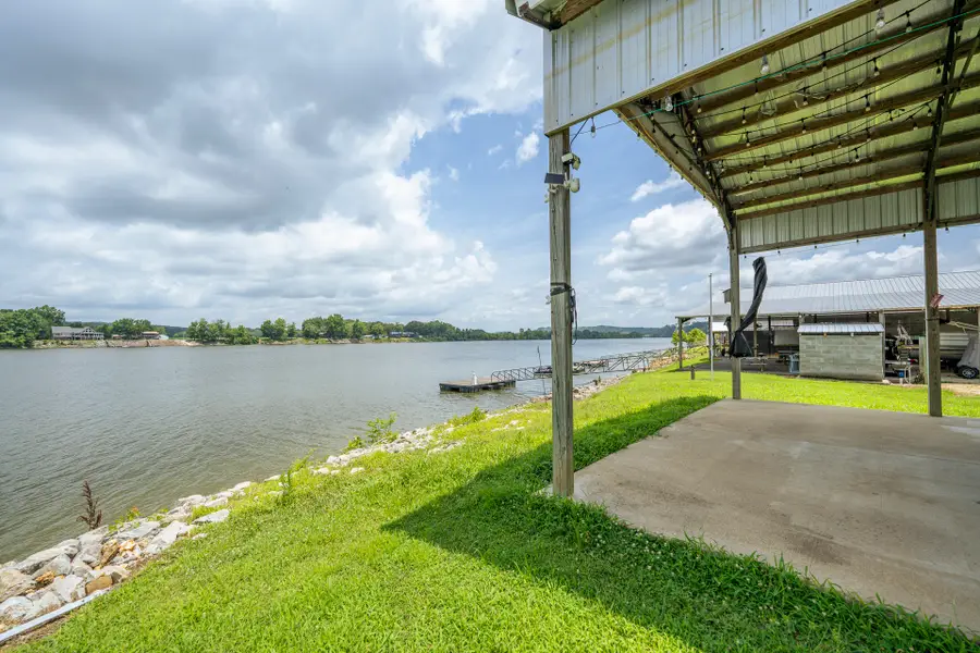 987 River Front Dr, Clifton, TN 38425 - #3