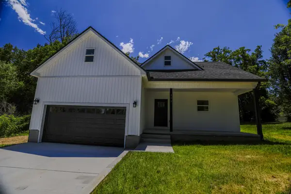 205 W Minnie Ave, Monterey, TN 38574
