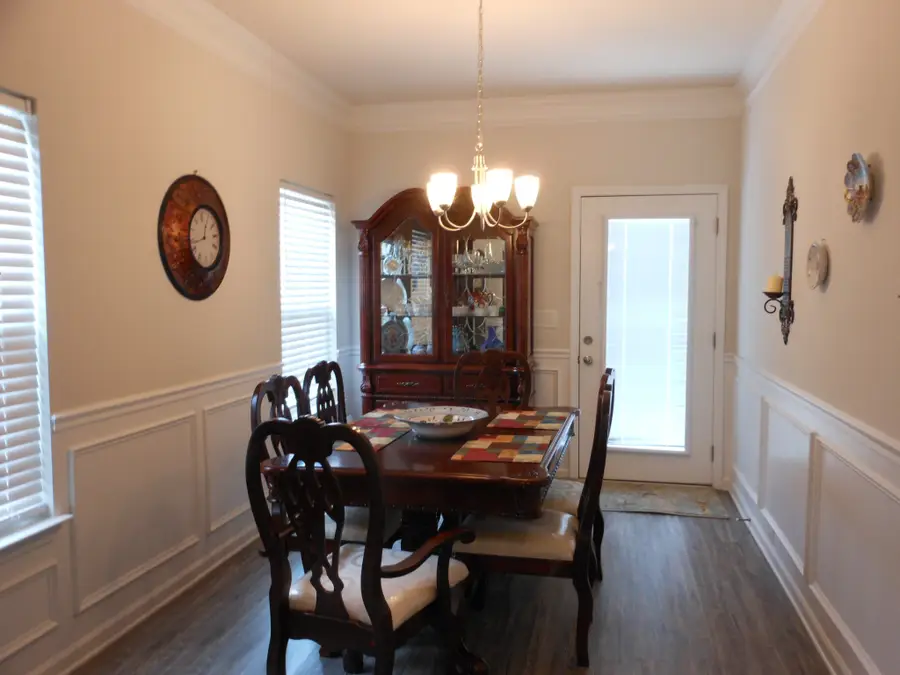 2225 Silverton Dr, Nashville, TN 37207 - #2