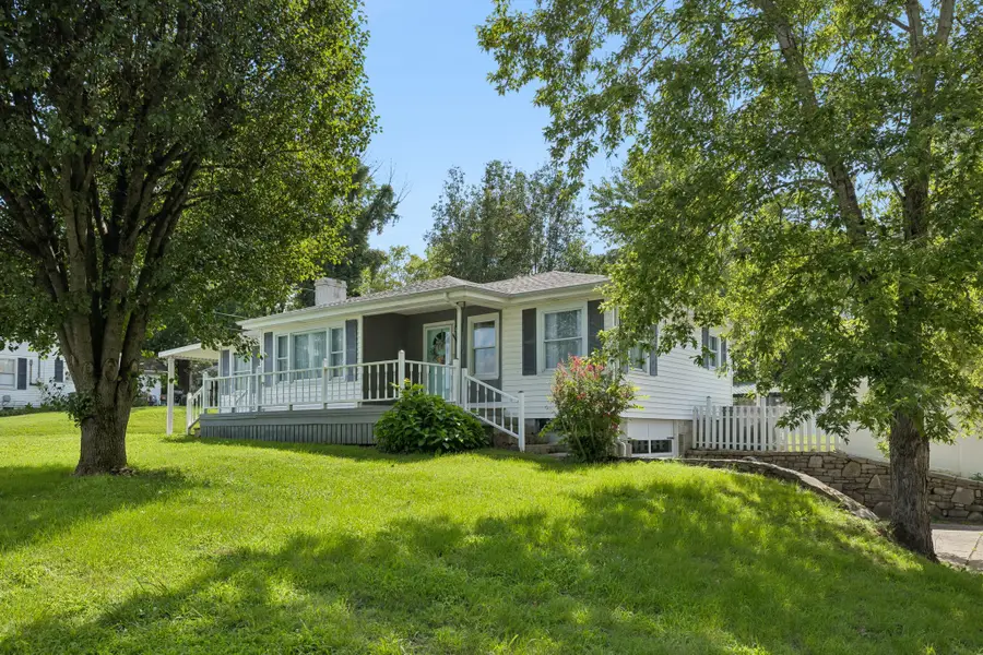 119 Hogan Rd, Gordonsville, TN 38563 - #2