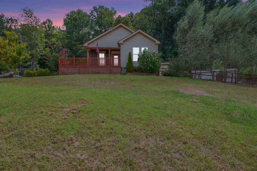 2071 Preacher Holt Rd, Mount Pleasant, TN 38474 - #2