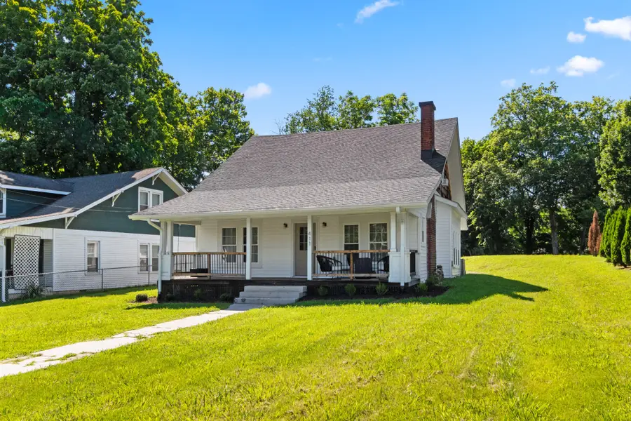 411 Riverside Dr, Columbia, TN 38401 - #3