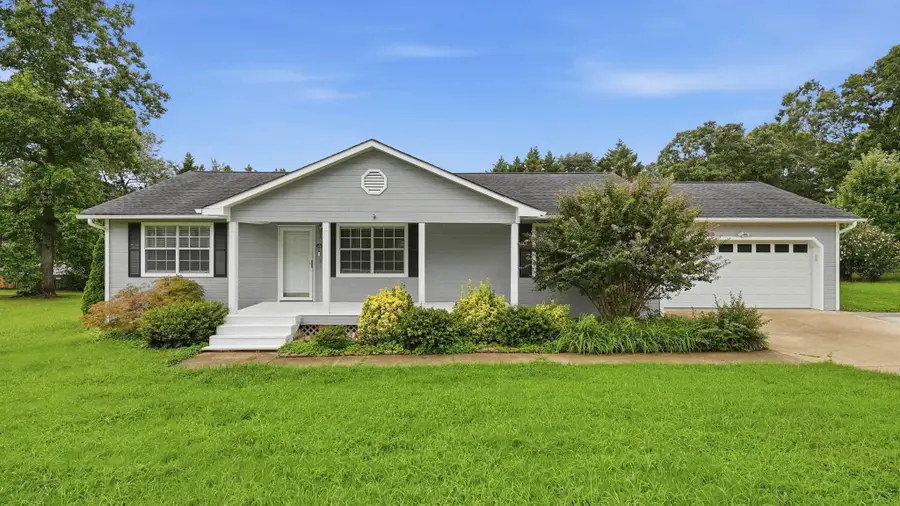 438 Fallen Leaf Drive, Soddy Daisy, TN 37379 - #2