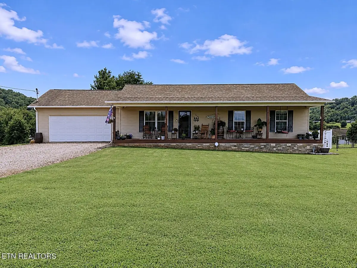 253 Ramblin Rd, Newport, TN 37821 - #1