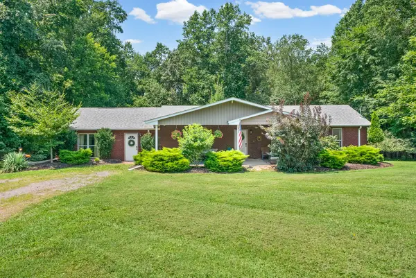 825 Pollard Rd, Clarksville, TN 37042
