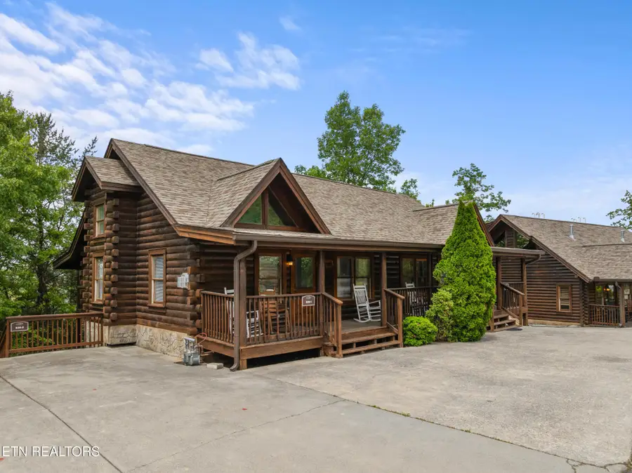 841 Golf View Blvd, Pigeon Forge, TN 37863 - #3