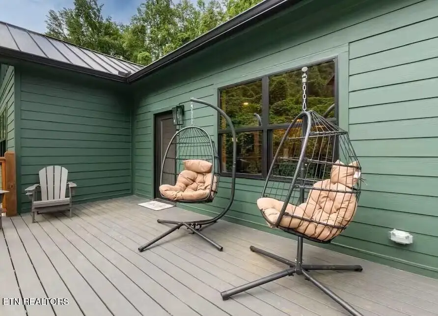 706 Kelly St, Gatlinburg, TN 37738 - #3