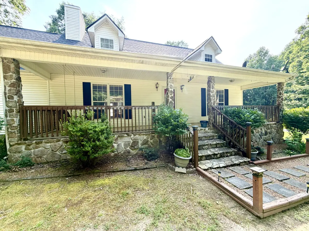 8770 Harrison Ferry Rd, McMinnville, TN 37110 - #1