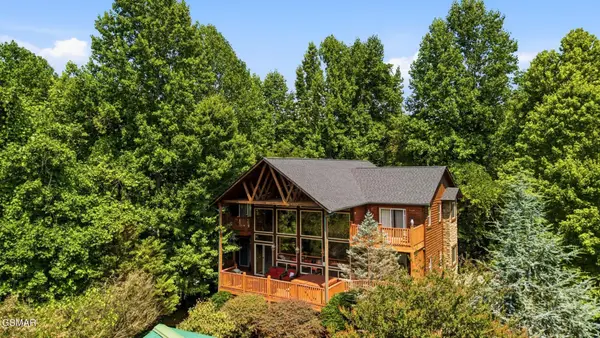 1716 Smoky Hills Drive, Gatlinburg, TN 37738