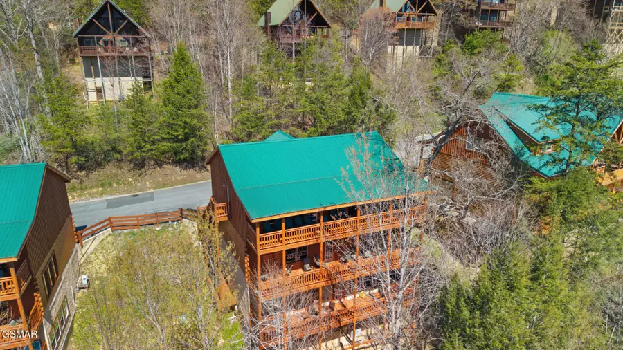 4355 Forest Ridge Way, Pigeon Forge, TN 37863 - #2