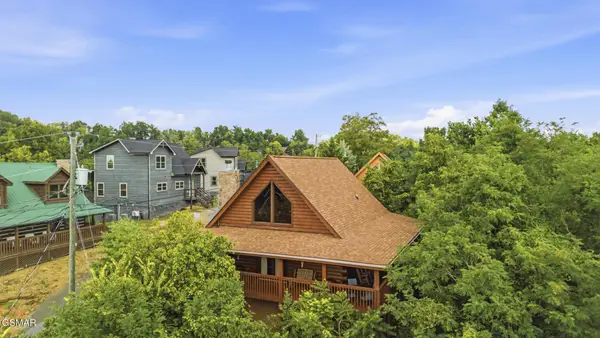 2048 Eagle Feather Drive, Sevierville, TN 37876