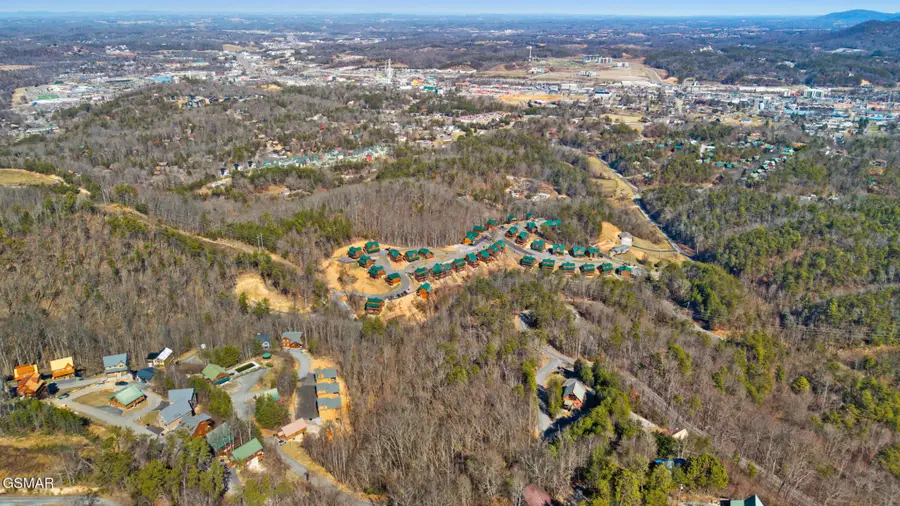 35 Pine Peak Way, Sevierville, TN 37862 - #3