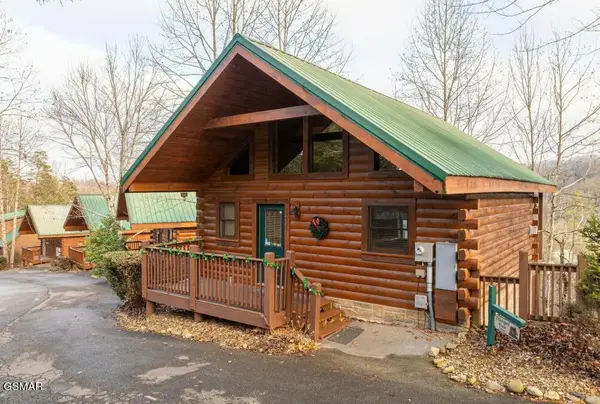 1779 Mountain Shadows Way, Gatlinburg, TN 37738