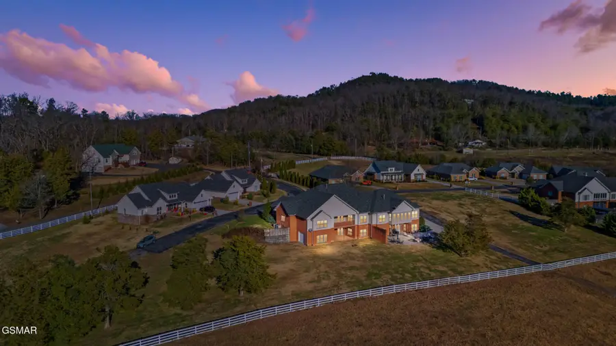 1811 Jordans Creek Way, Sevierville, TN 37876 - #3