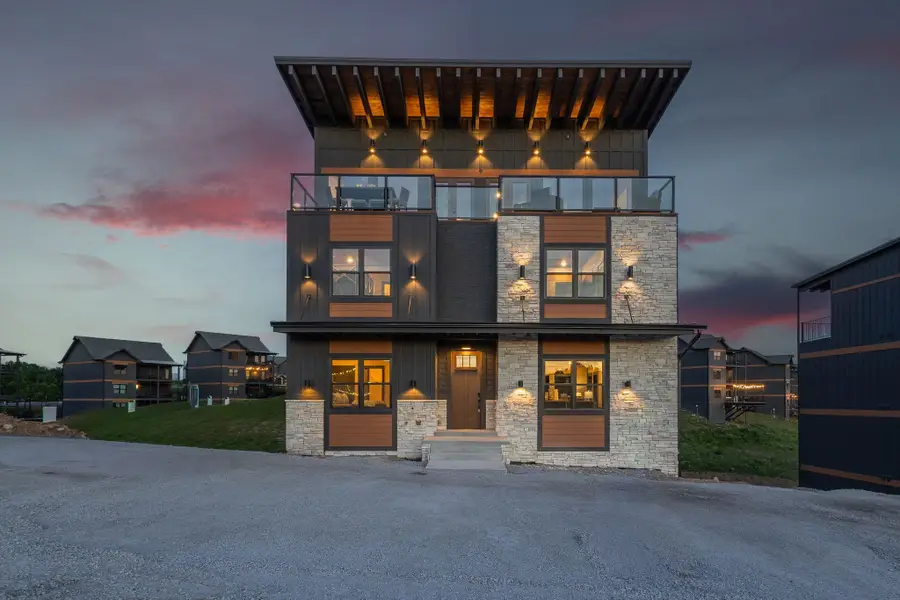 1724 Knotty Log Way, Sevierville, TN 37862 - #2