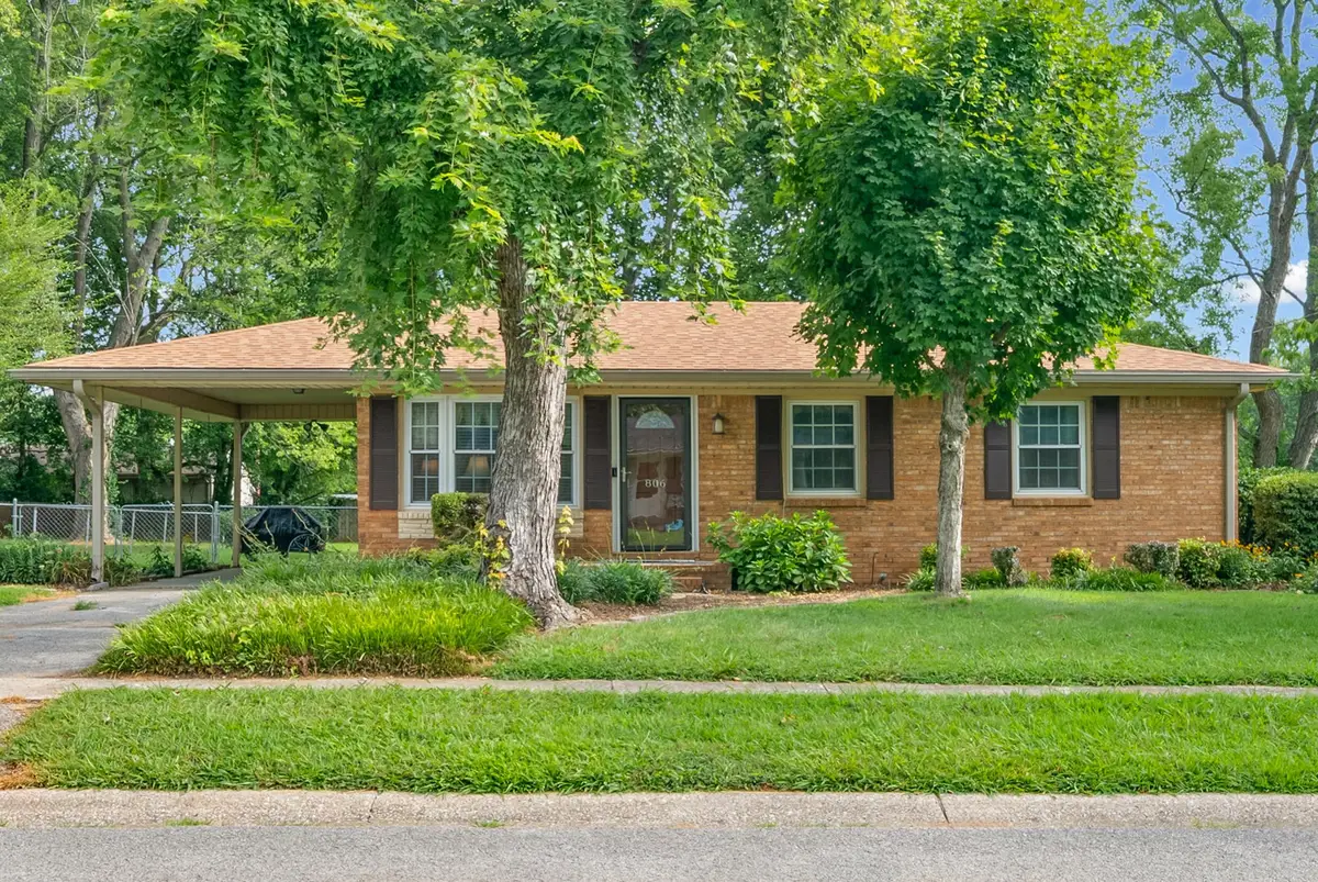 806 Hillcrest Dr, Hopkinsville, KY 42240 - #1