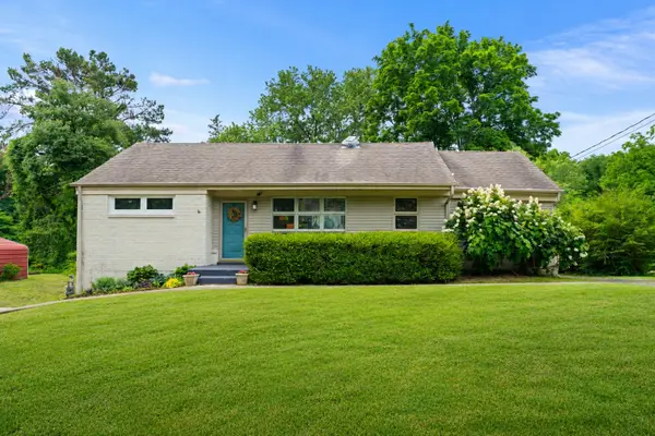 441 Coventry Dr, Nashville, TN 37211