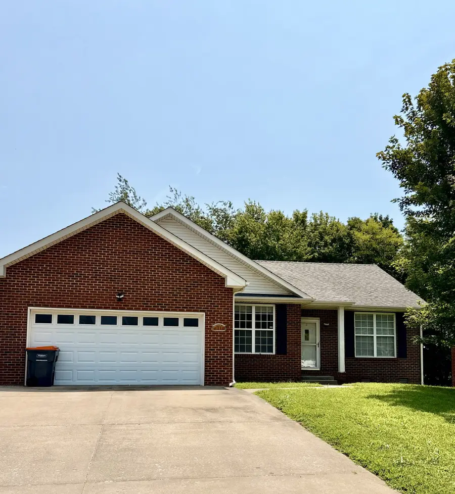 321 Maple Park Dr, Clarksville, TN 37040 - #2