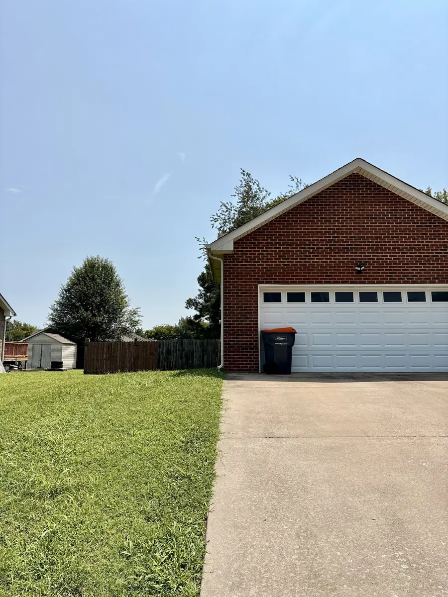 321 Maple Park Dr, Clarksville, TN 37040 - #3