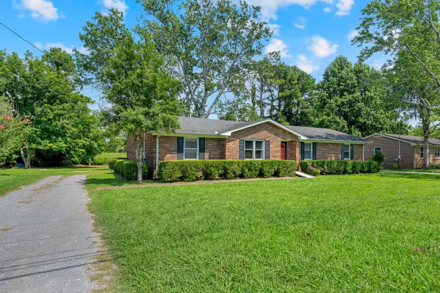 904 Mead Dr, Shelbyville, TN 37160 - #2
