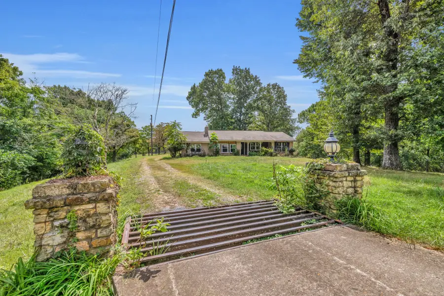 8455 Lewis Rd, Nashville, TN 37221 - #3