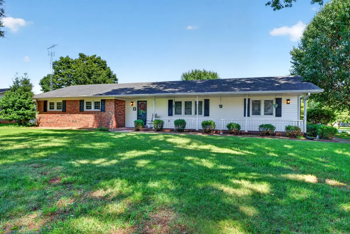 2412 Grider Pond Rd, Bowling Green, KY 42104 - #1