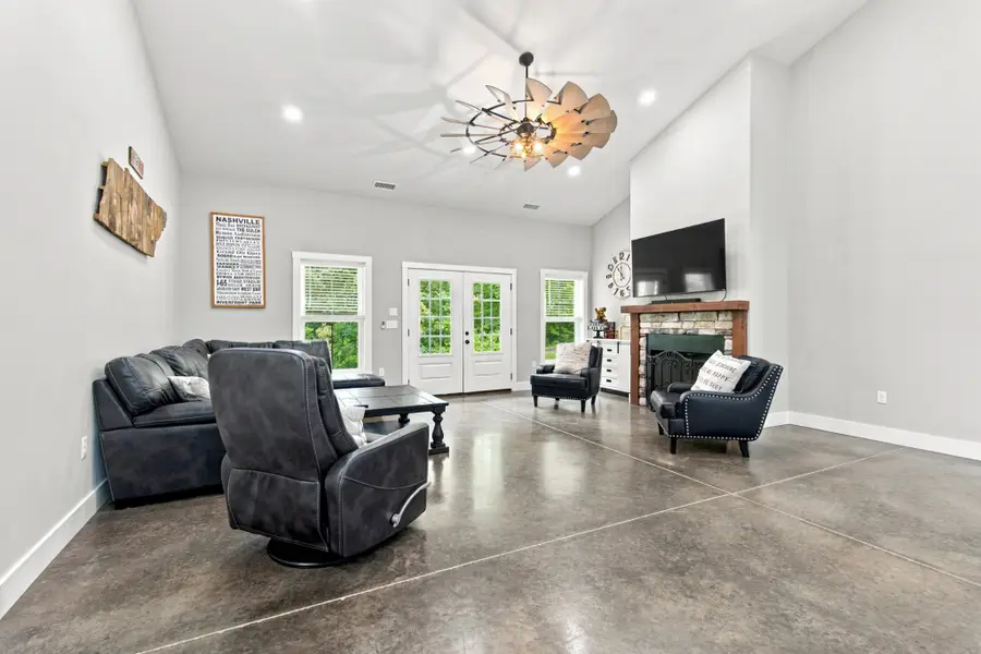 594 Highway 100, Centerville, TN 37033 - #3