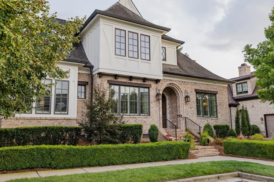 4208 Arundel Ct, Nashville, TN 37215 - #2