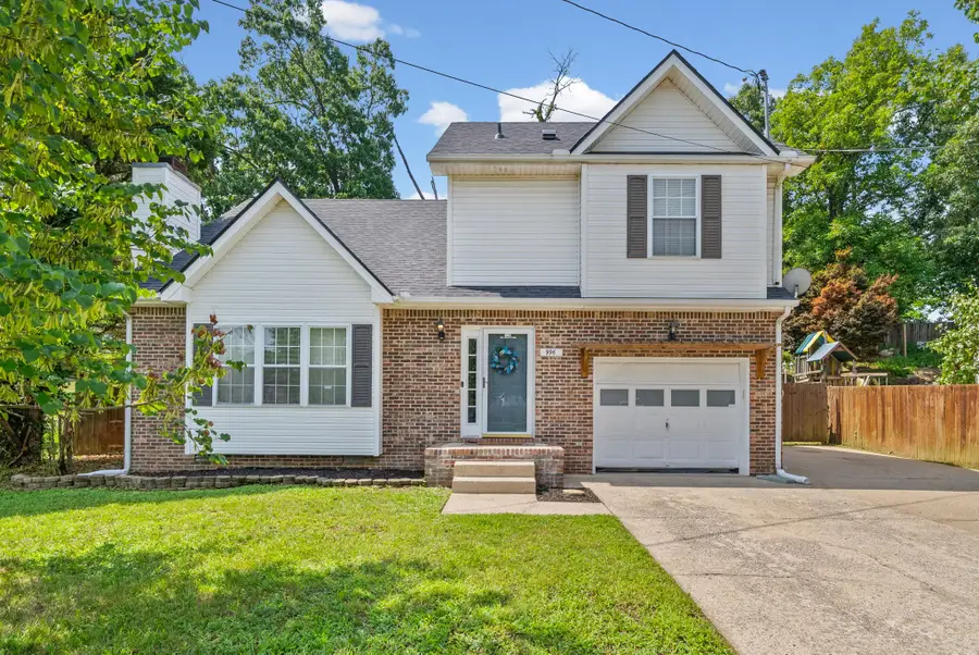 996 Roedeer Dr, Clarksville, TN 37042 - #3