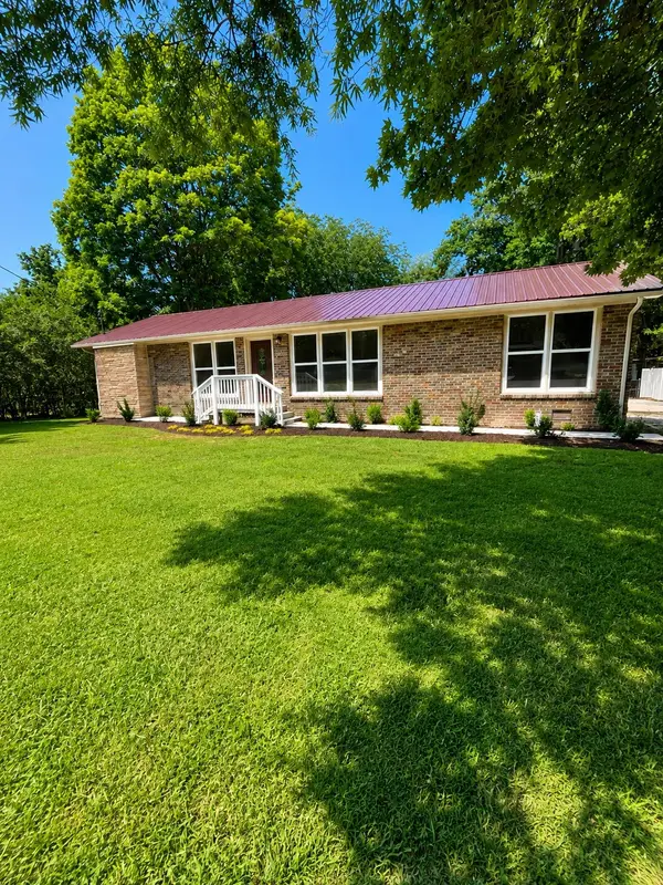 818 S Spring St, Manchester, TN 37355
