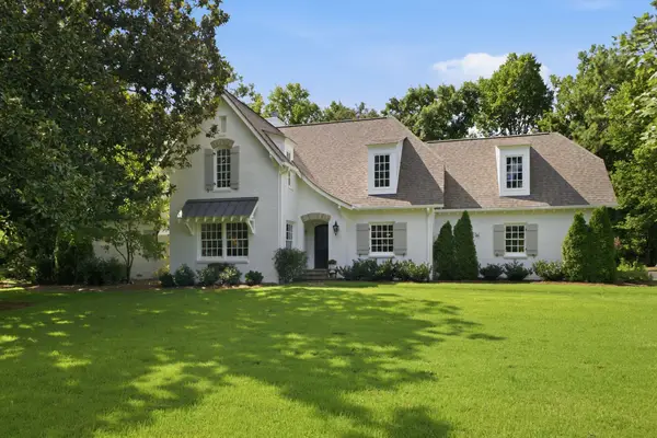 933 Van Leer Dr, Nashville, TN 37220