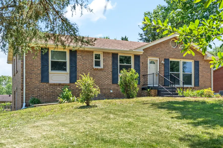 208 Aster Dr, Clarksville, TN 37042 - #3