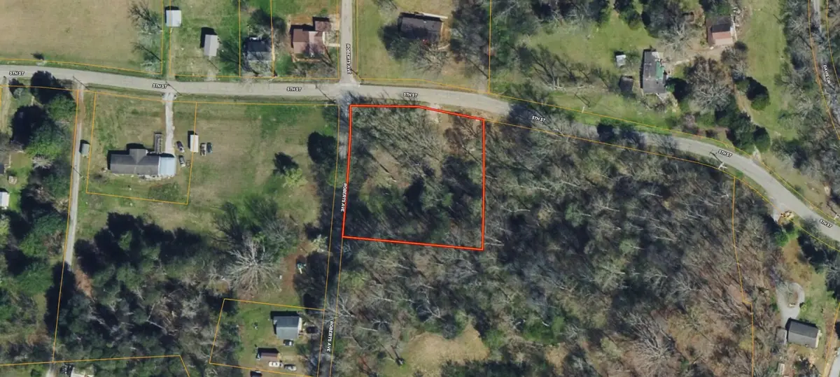 1119 5th Street, Etowah, TN 37331 - #1